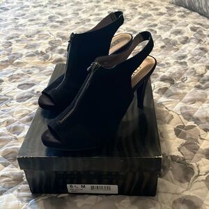 Black Peep Toe Zip Up Pump - Size 8.5